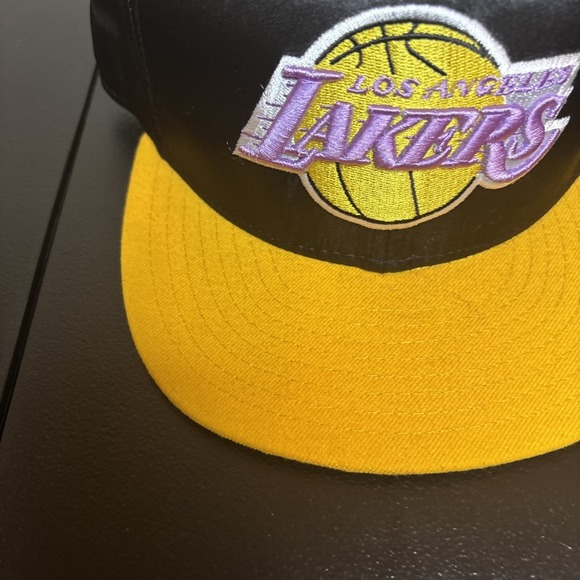 New Era Hardwood Classics Lakers Black and Purple Cap new era snap back - Picture 5 of 16